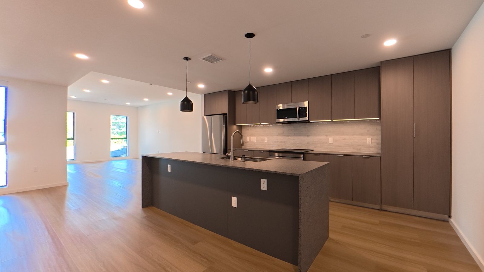 Entrance — residences photo, 5119 Colfax