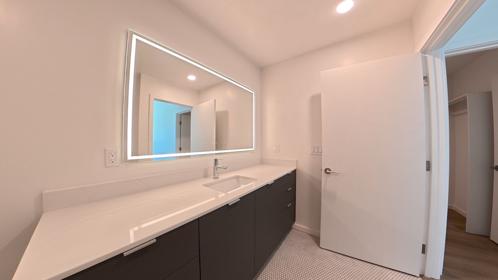 Residence — residences photo, 5119 Colfax