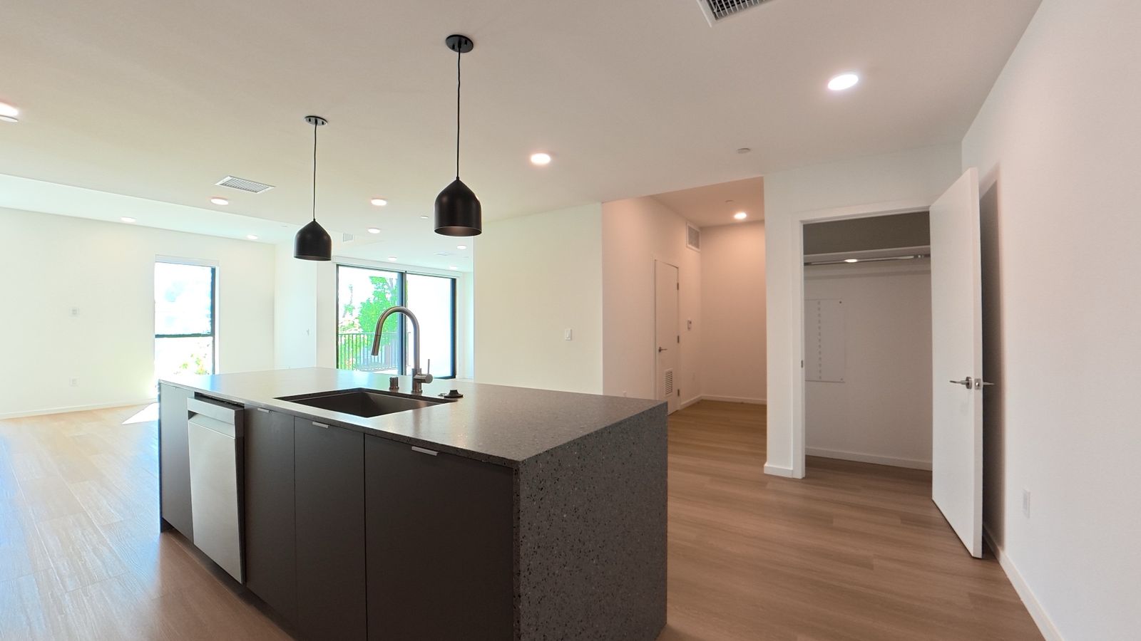 Residence — residences photo, 5119 Colfax