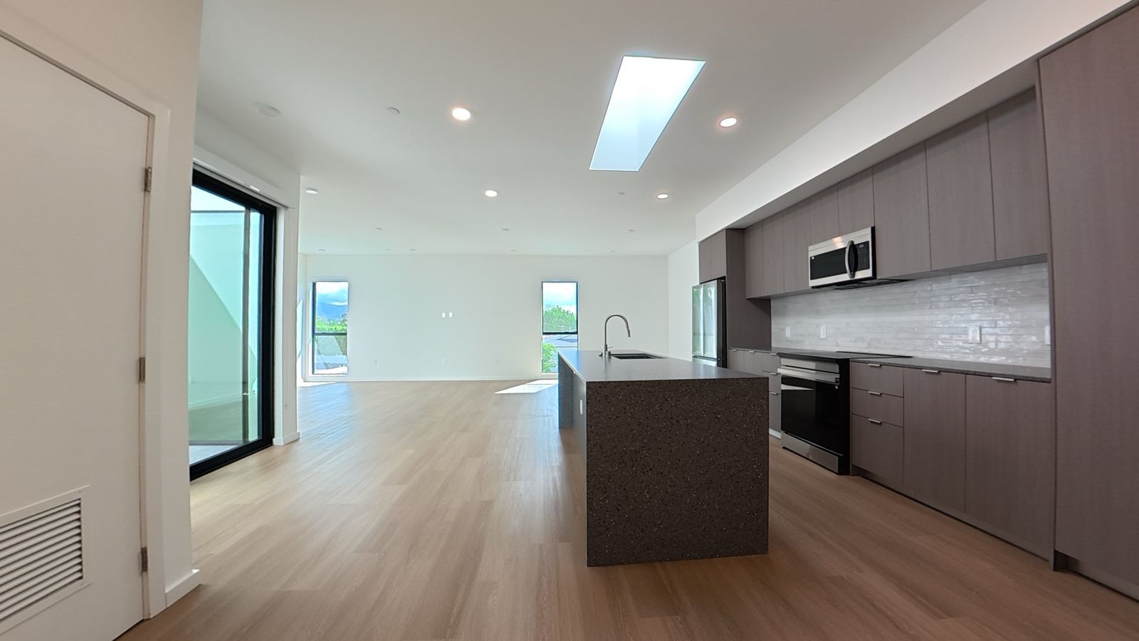 Kitchen counter — residences photo, 5119 Colfax